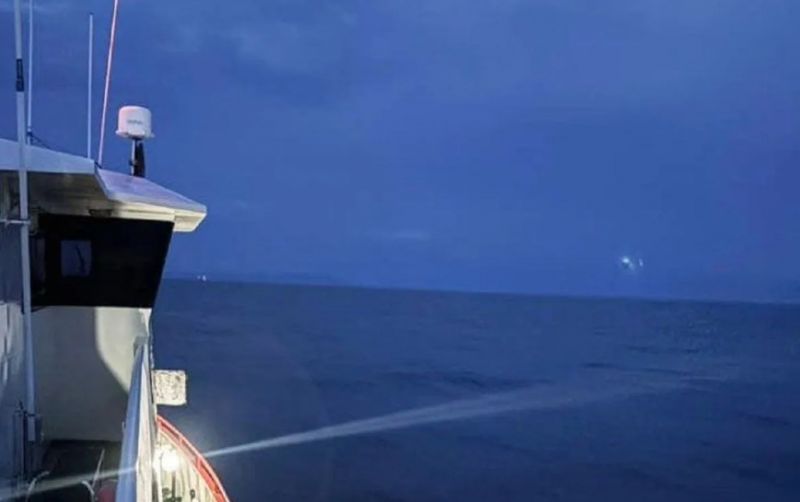 uploads/news/2025/11/kapal-ikan-terbakar-di-583606455959aeb.png