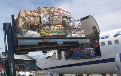 uploads/news/2025/12/jelang-nataru-distribusi-beras-26904419bf15a40_400.jpeg