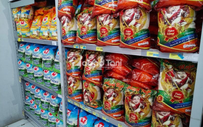 uploads/news/2025/12/permainkan-harga-beras-987-99226abf10fc004_400.jpeg