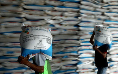uploads/news/2025/12/pupuk-subsidi-2026-bisa-84442e7460cfa73_400.jpg