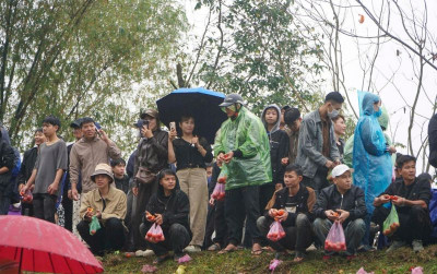 uploads/news/2026/02/lempar-tomat-demi-keberuntungan--8757079d4982c1e_400.jpg