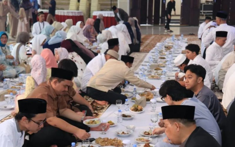 uploads/news/2026/03/lestarikan-tradisi-makan-saprahan-87224f807c83bf7.png