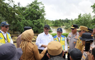 uploads/news/2026/05/bantuan-petani-terdampak-banjir-565771615ee0872_400.jpg