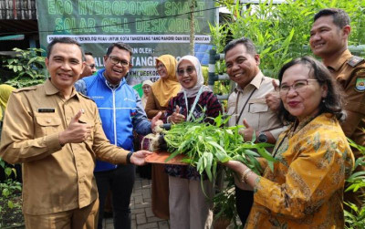 uploads/news/2026/07/kelompok-wanita-tani-tangerang-2360030acc9477f_400.jpg