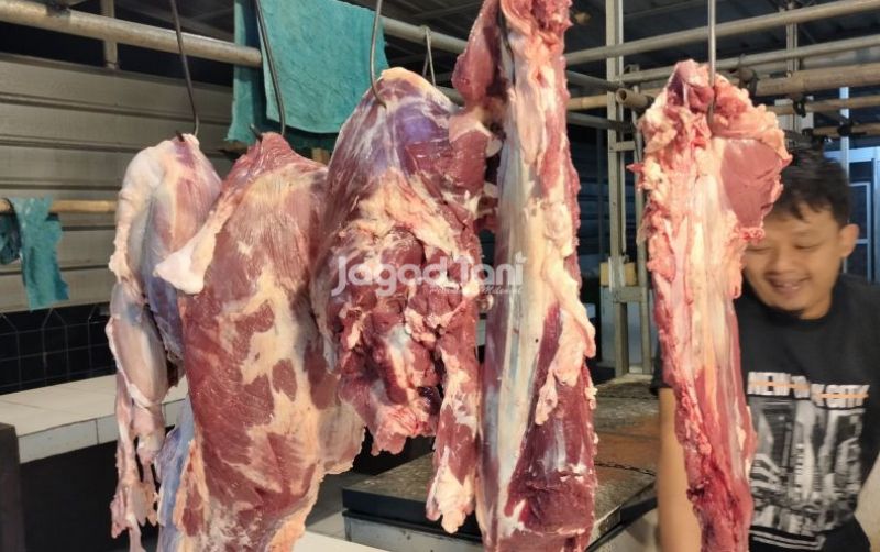 uploads/news/2026/08/harga-daging-sapi-naik--9650145173daa25.jpg