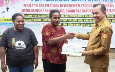 uploads/news/2026/08/warga-distrik-muara-tami--7786234c4e9aba8_400.jpg